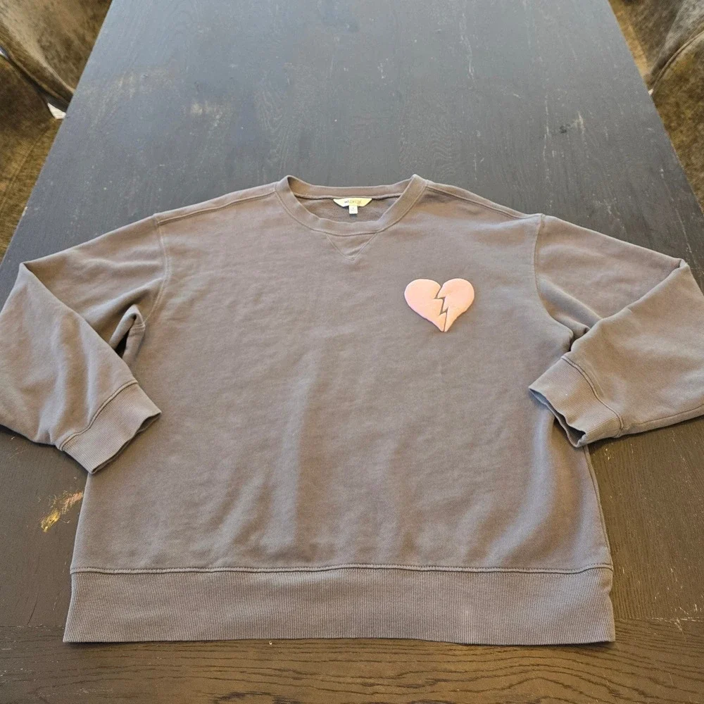 Wildfox I Wish It Was Saturday Broken Heart Sweatshirt Gray Pink WF005839 Medium - Picture 4 of 7